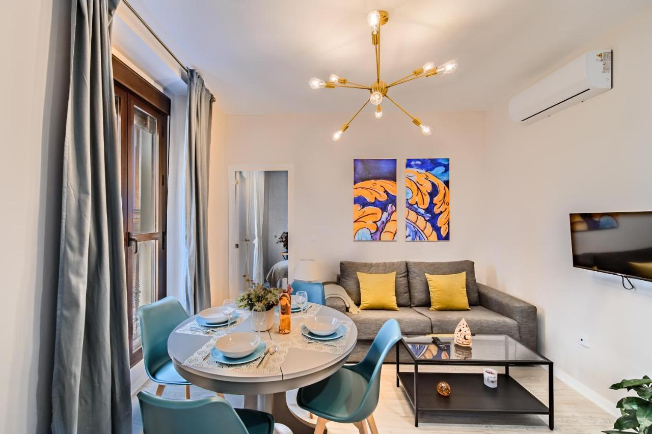 Apartamentos San Pedro 세비야 외부 사진