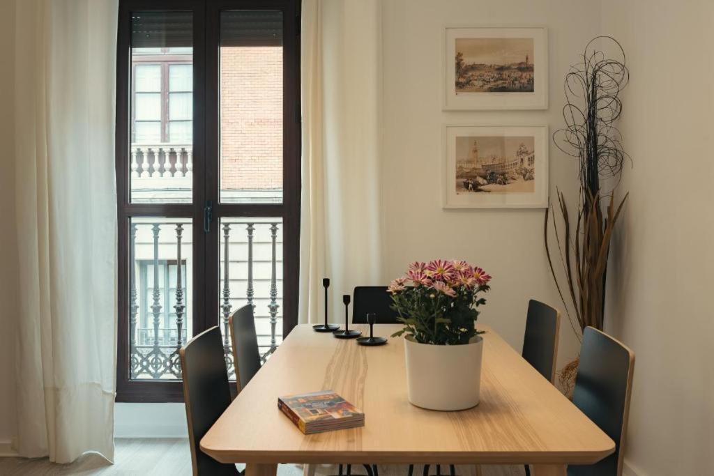 Apartamentos San Pedro 세비야 외부 사진